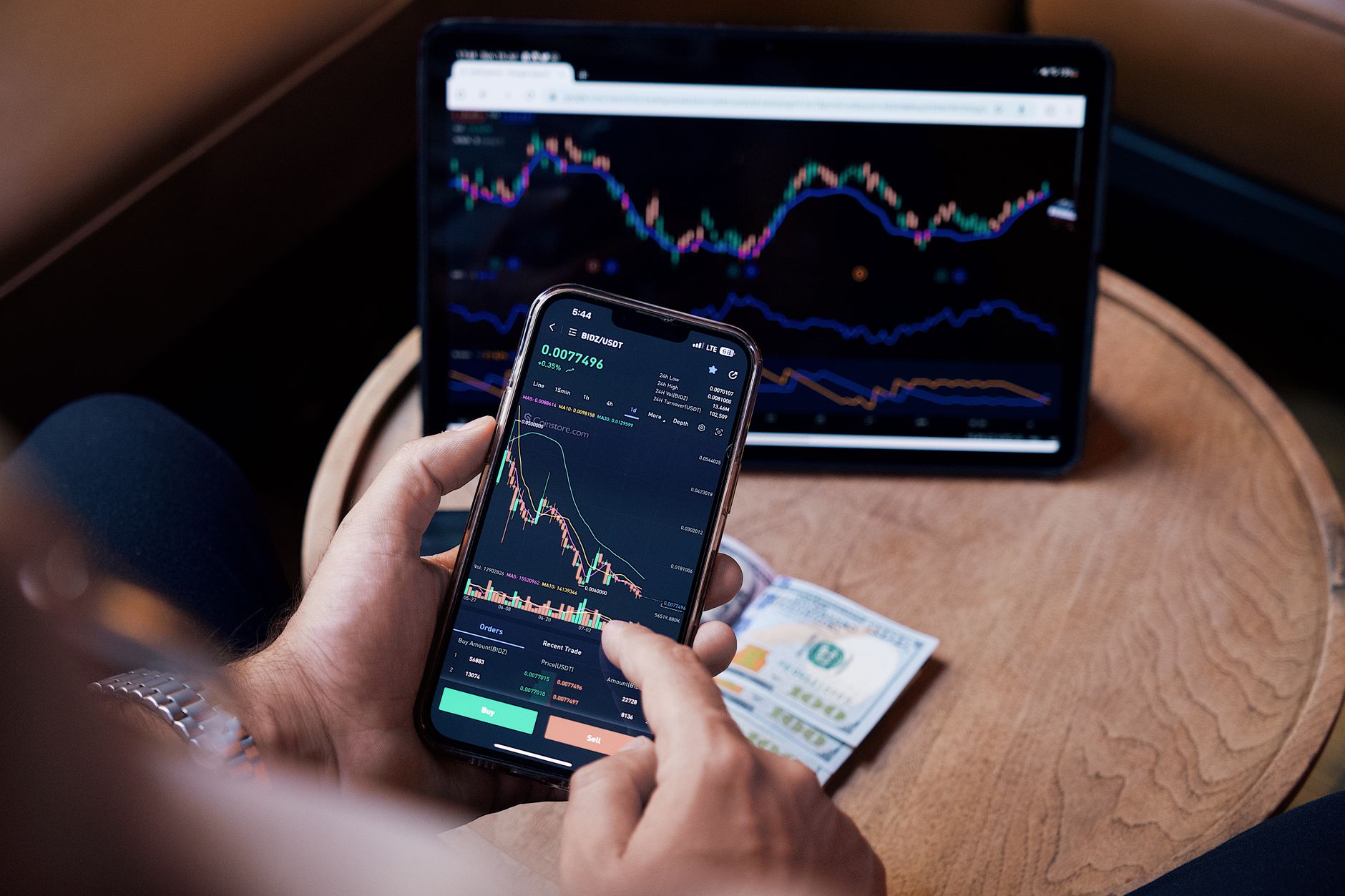 AI 資本支出熱潮下：美股科技巨頭與台股供應鏈的投資趨勢觀察